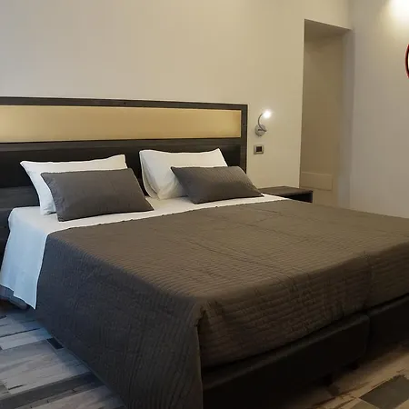 Palazzo Irma - - Luxury Hotel 2*