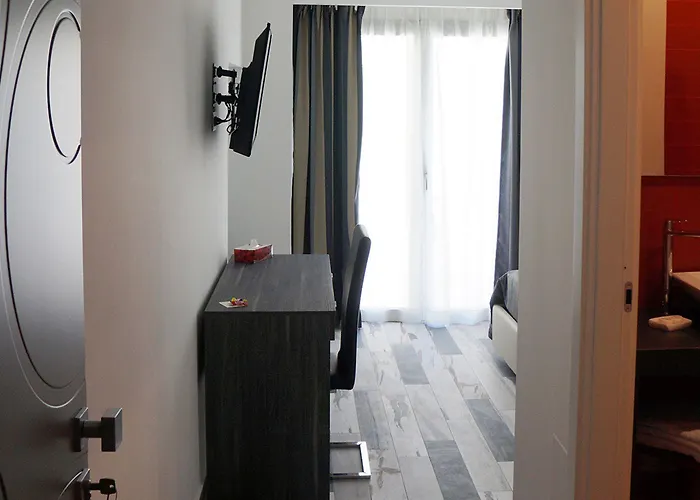 酒店 Palazzo Irma - - Luxury 维博瓦伦蒂亚