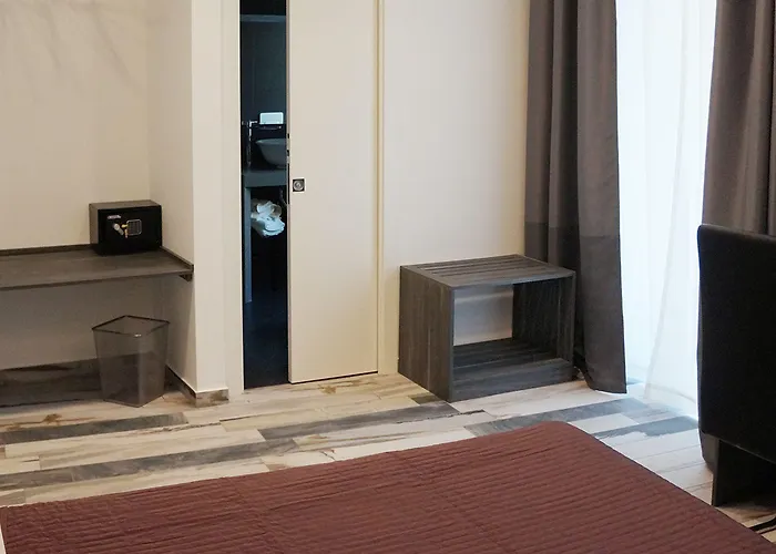 酒店 Palazzo Irma - - Luxury 维博瓦伦蒂亚