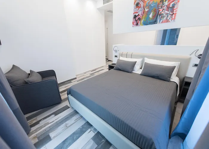 酒店 Palazzo Irma - - Luxury 维博瓦伦蒂亚