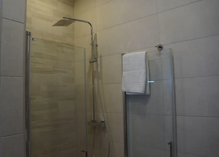 Palazzo Irma - - Luxury 3* 维博瓦伦蒂亚